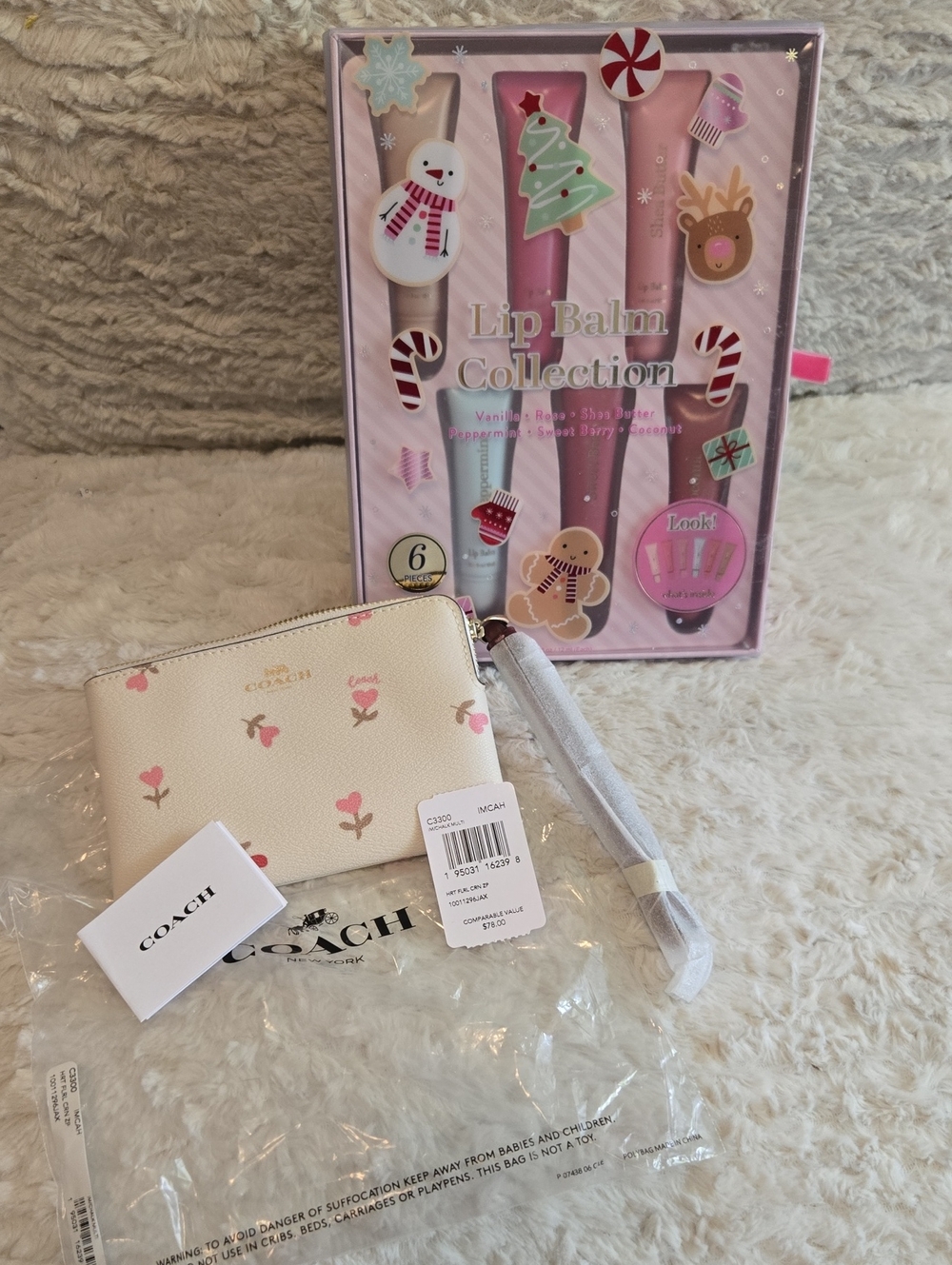 COACH Floral Wristlet Pouch With Lip Balm Collection GIFTABLE NWT